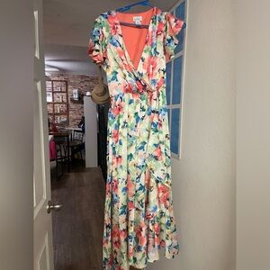 Beautiful colorful dress. Great quality and style